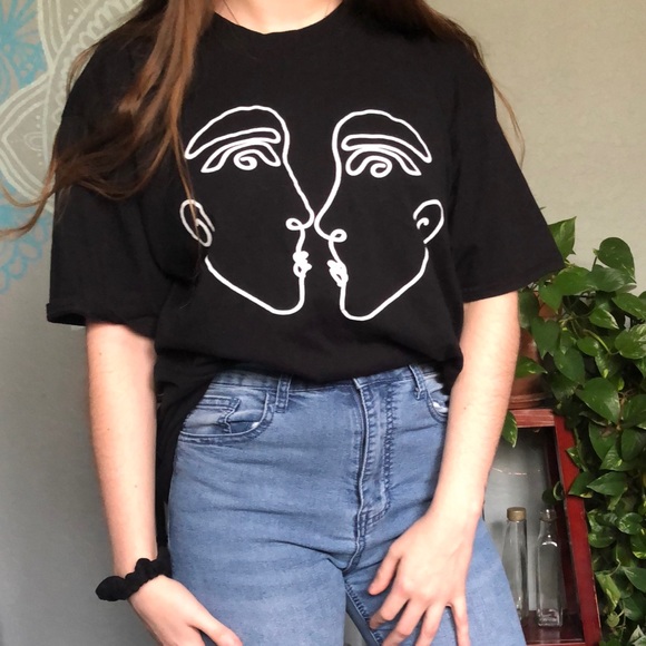 Reclaimed Vintage Tops - Vintage Black T-shirt